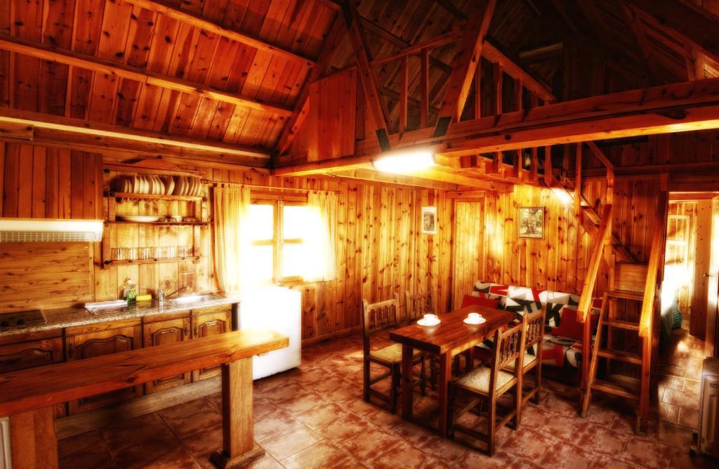 Camping Ruta Del Purche Monachil Cameră foto